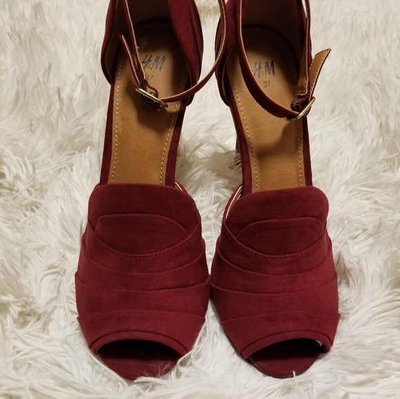 H&M Sandals - Picture 3 of 6